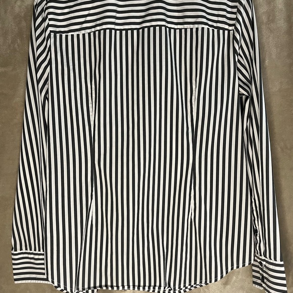 WORTHINGTON COLLARED CUFFED LONG SLEEVE SHIRT - Picture 11 of 12